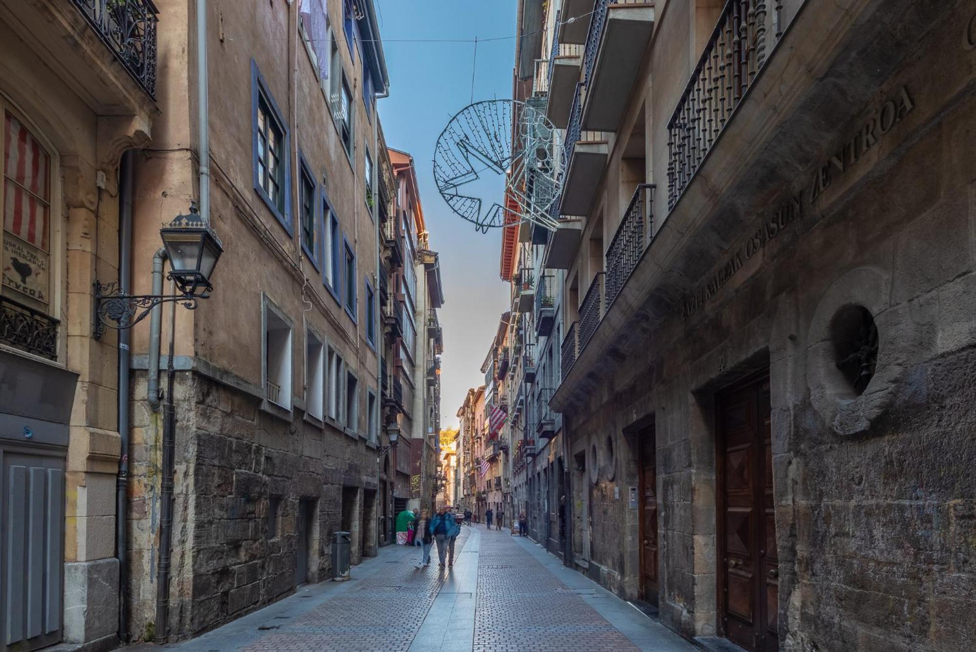 Apartamento Centrico Casco Viejo Bilbao Kültér fotó